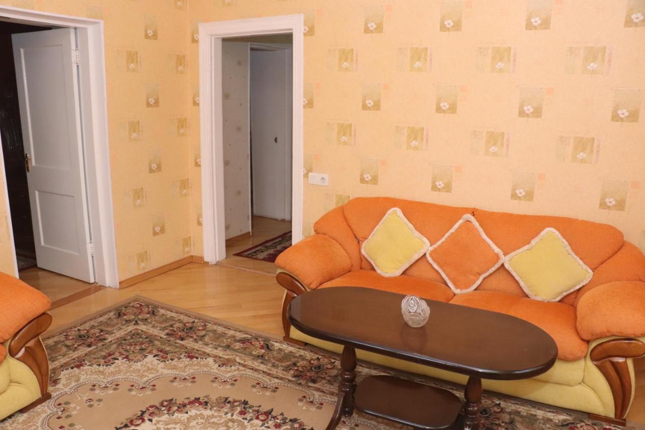 Апартаменты 100М2 В Малом Центре Еревана Exterior photo